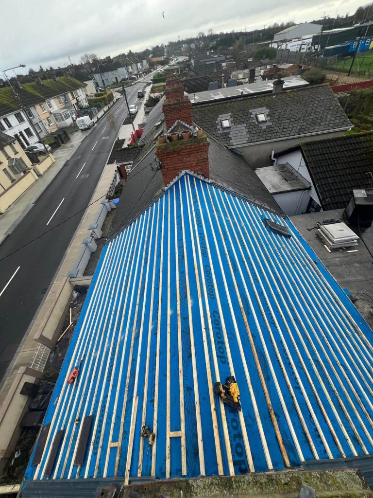 installing underlay on a slate roof